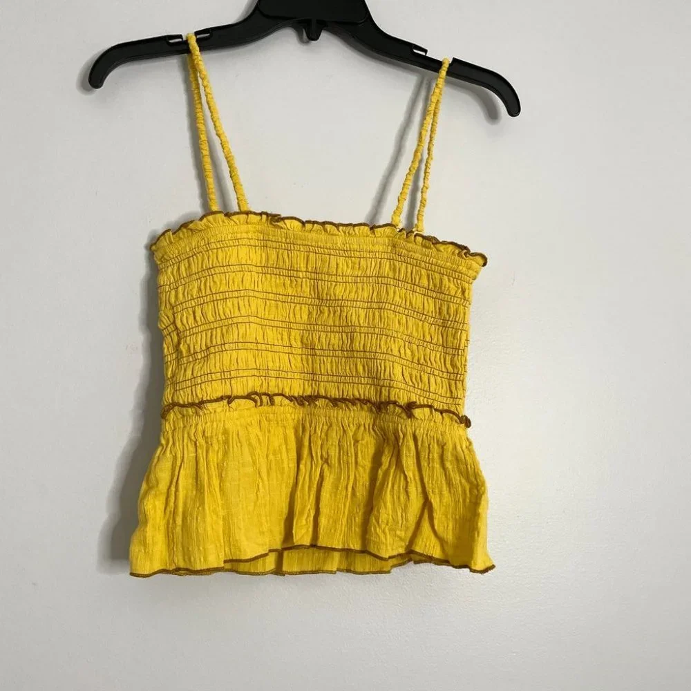 URBAN OUTFITTERS MARTA BABYDOLL SMOCKED YELLOW TANK SIZE SMALL NEW WITH TAG - Picture 3 of 7